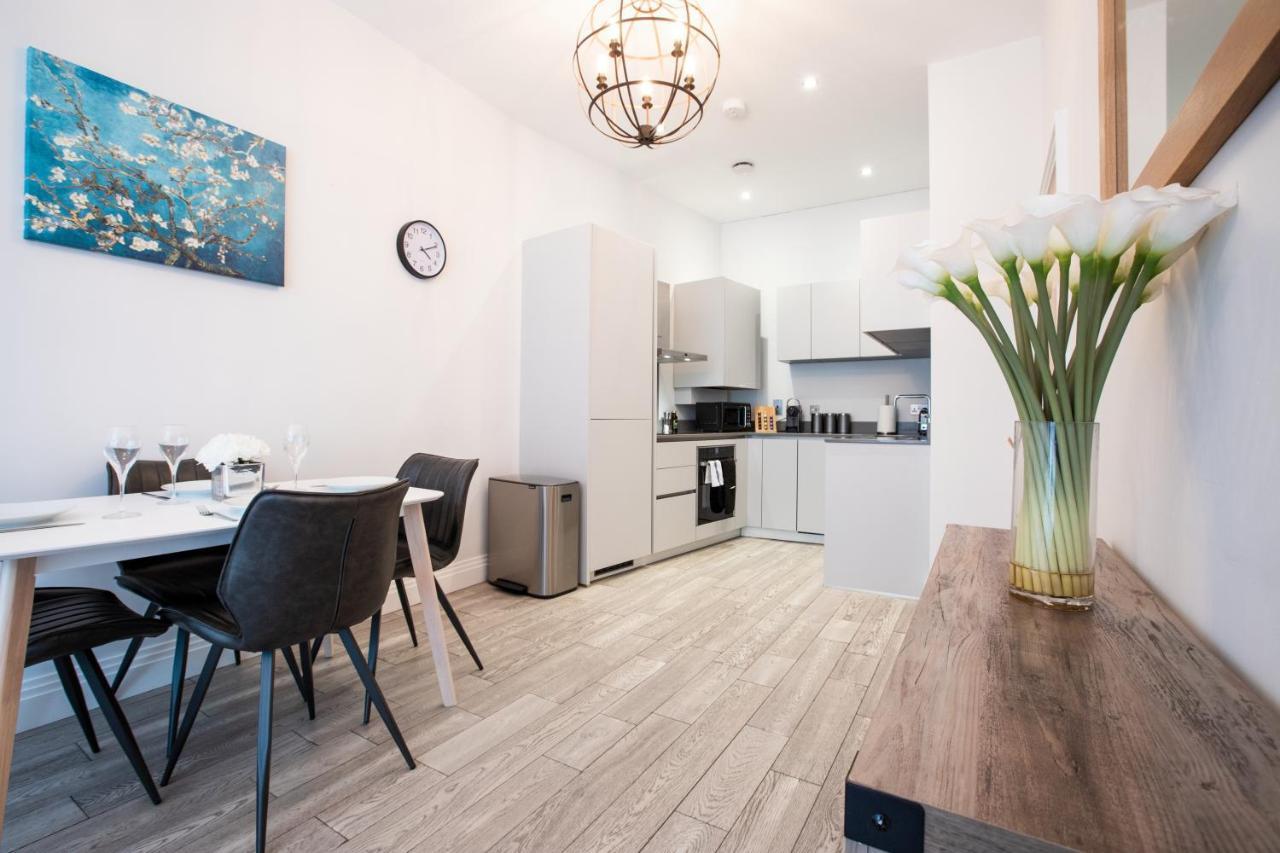 Urban Living'S - Windsor Castle Luxury Apartments Zewnętrze zdjęcie