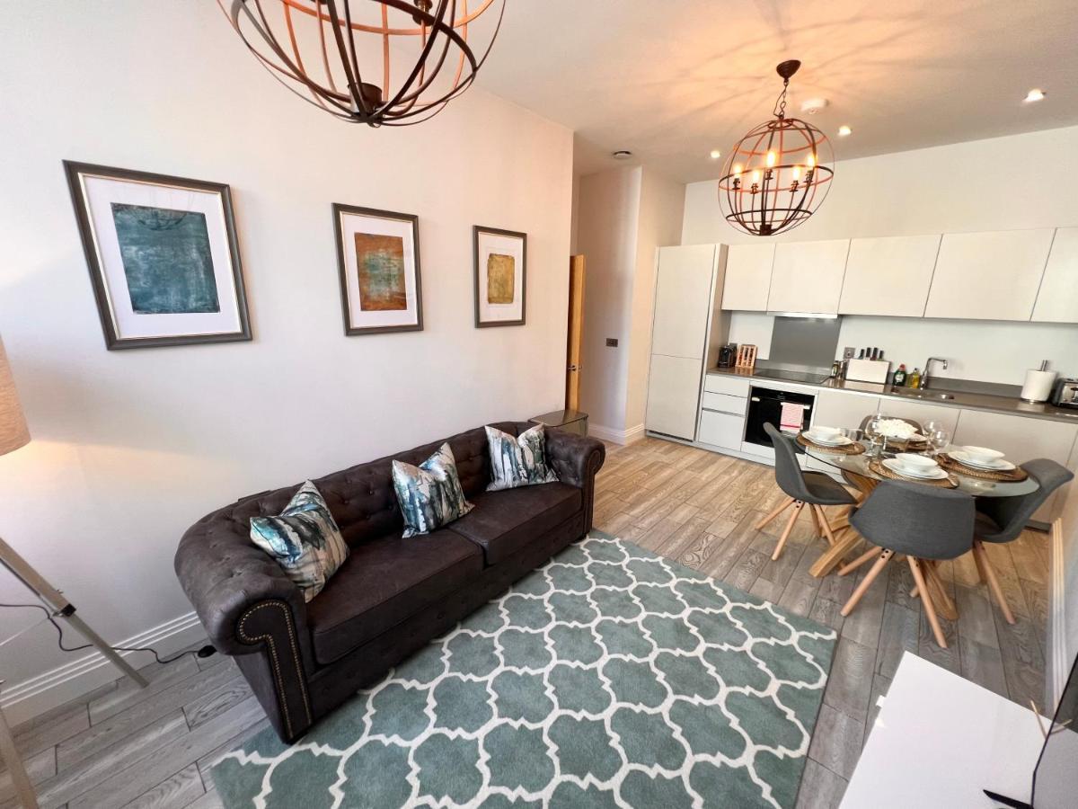 Urban Living'S - Windsor Castle Luxury Apartments Zewnętrze zdjęcie