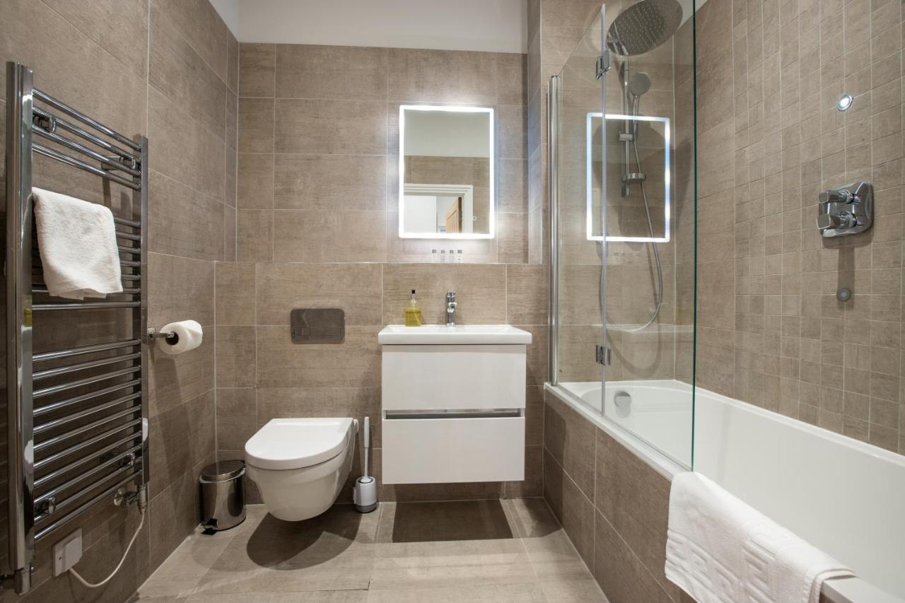 Urban Living'S - Windsor Castle Luxury Apartments Zewnętrze zdjęcie
